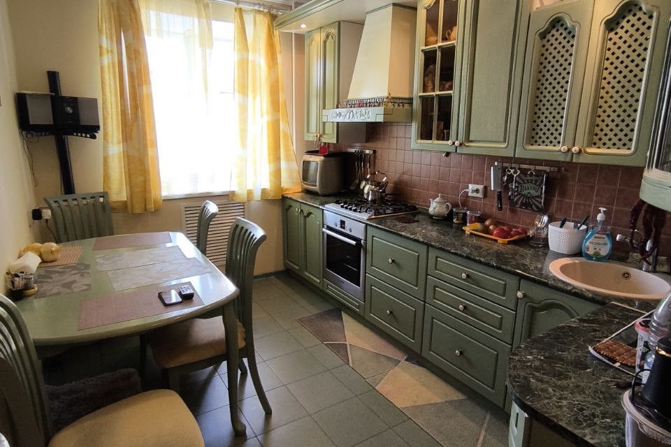 Продаётся 2-комнатная квартира, 66.5 м²
