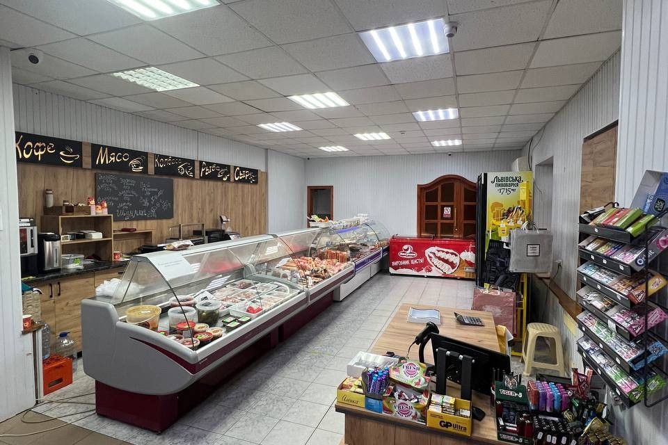 Продаётся торговое помещение, 214 м²