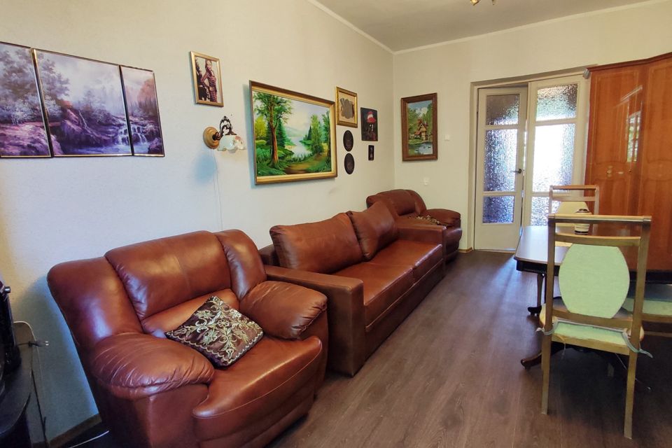 Продаётся 2-комнатная квартира, 57.7 м²