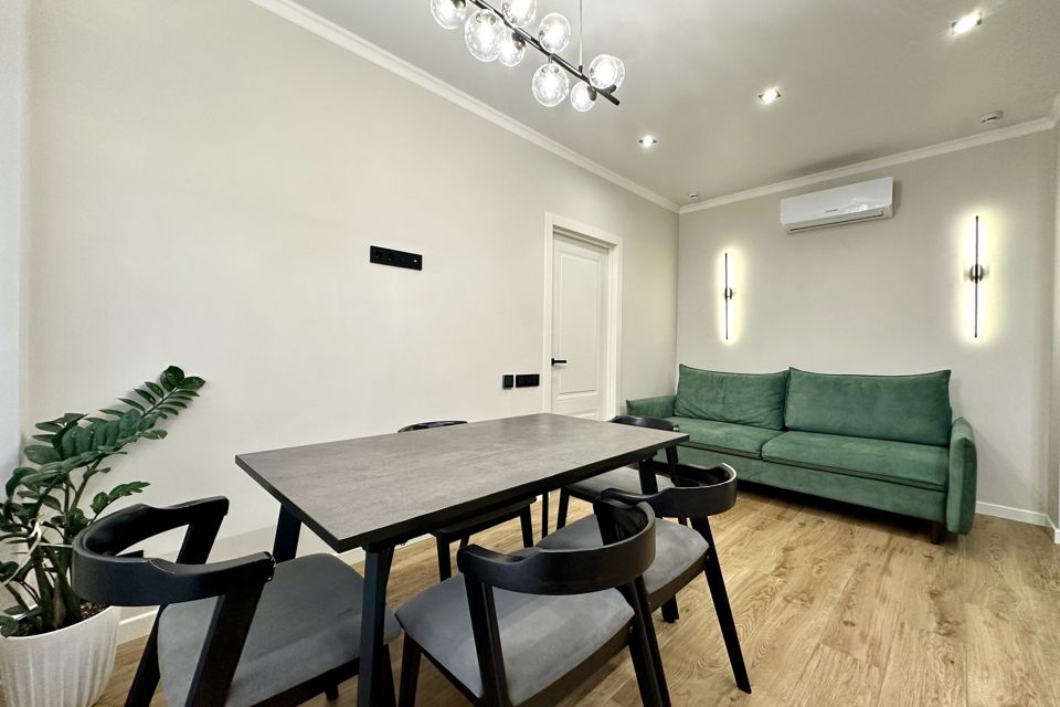Продаётся 3-комнатная квартира, 87 м²
