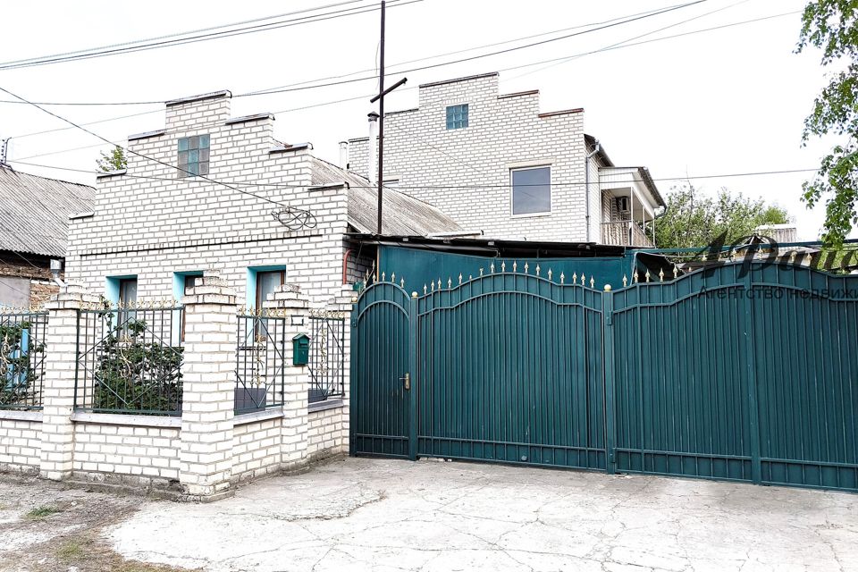 Продаётся 2-этажный дом, 170 м²