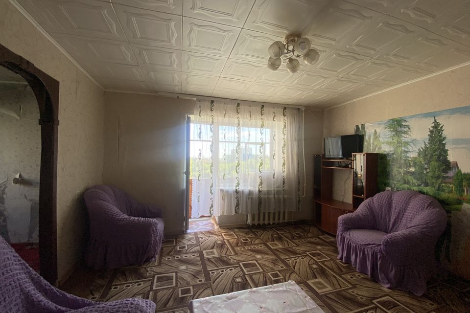 Продаётся 4-комнатная квартира, 65.6 м²