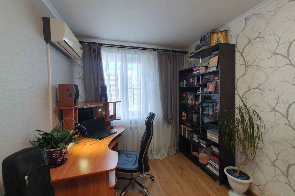 Продаётся 3-комнатная квартира, 65.9 м²