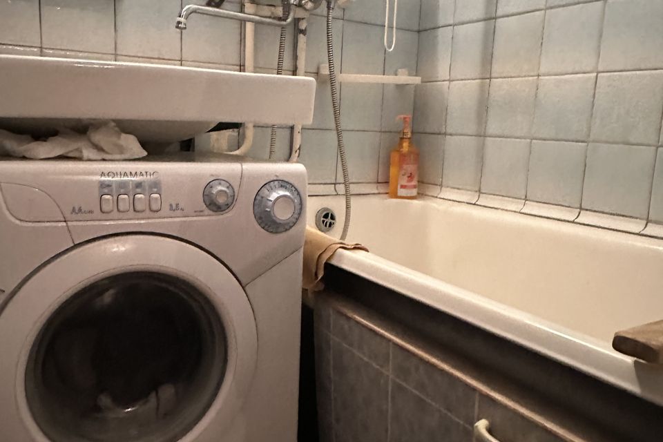 Продаётся 3-комнатная квартира, 60.4 м²