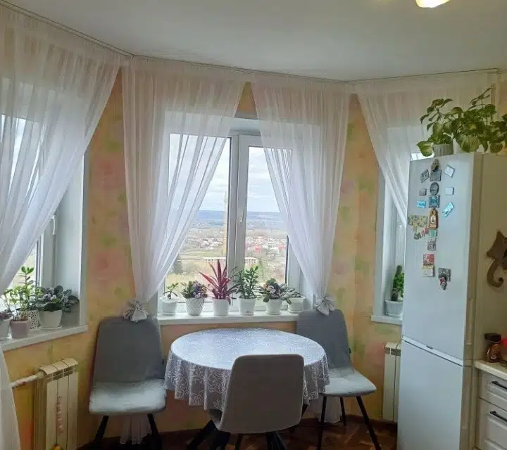 Продаётся 2-комнатная квартира, 56.3 м²