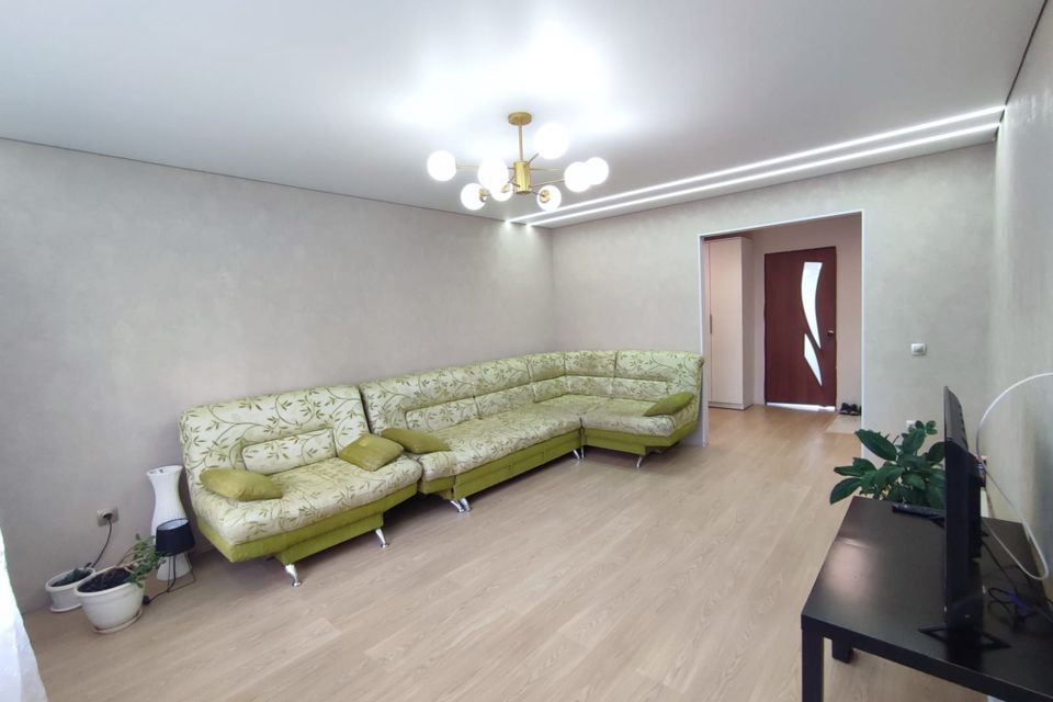 Продаётся 4-комнатная квартира, 81.4 м²