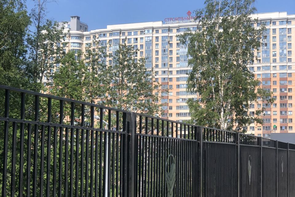 Продаётся 1-комнатная квартира, 42.4 м²