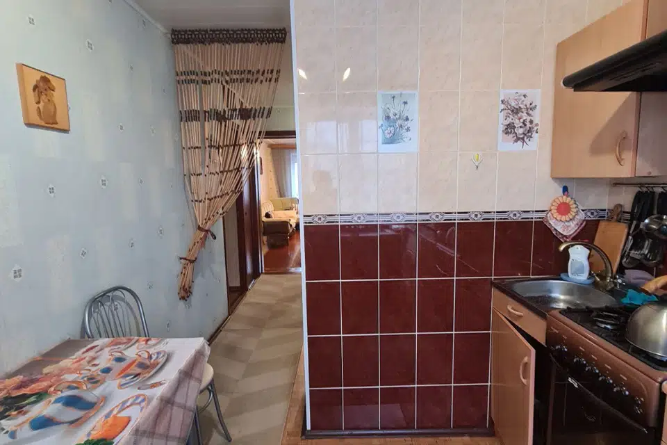 Продаётся 3-комнатная квартира, 63.4 м²