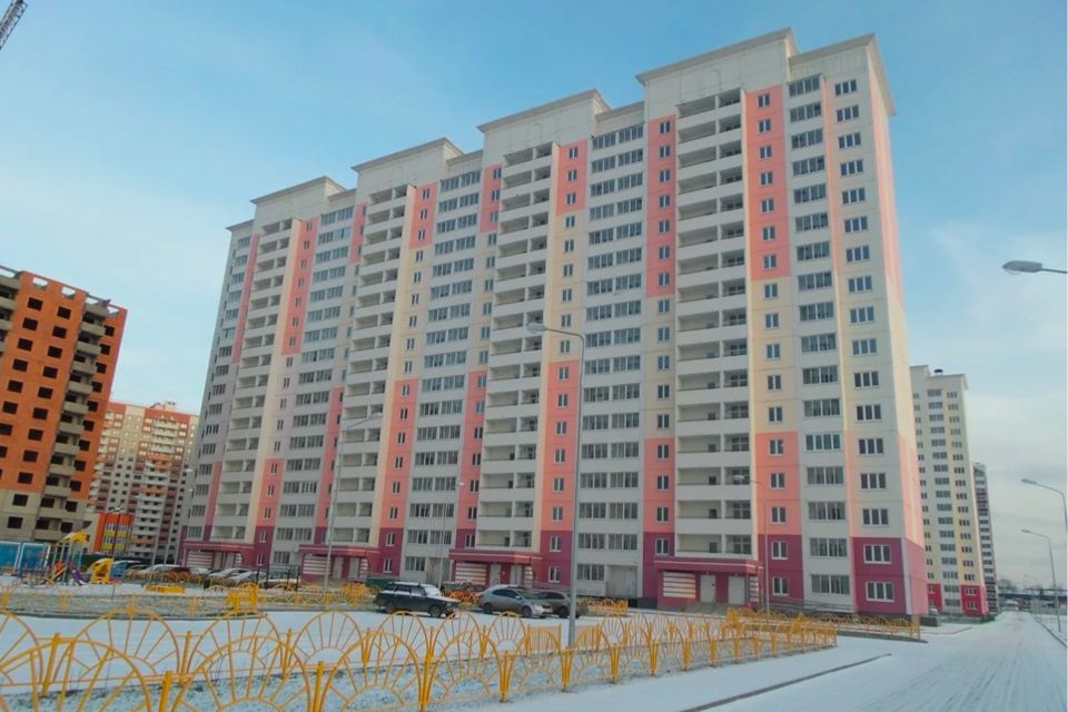 Продаётся 3-комнатная квартира, 82.2 м²