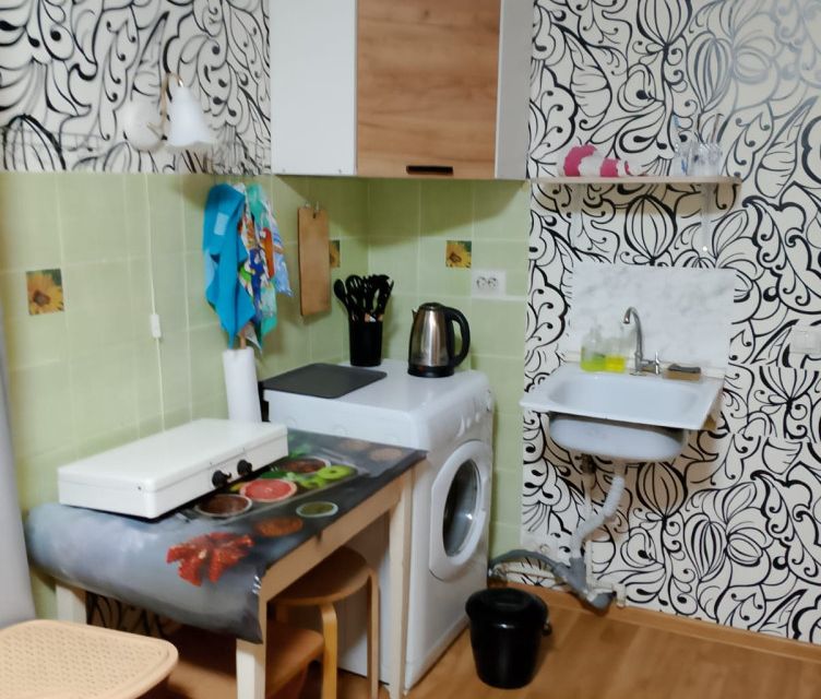 Продаётся 4 комнаты в 1-комн. квартире, 15 м²