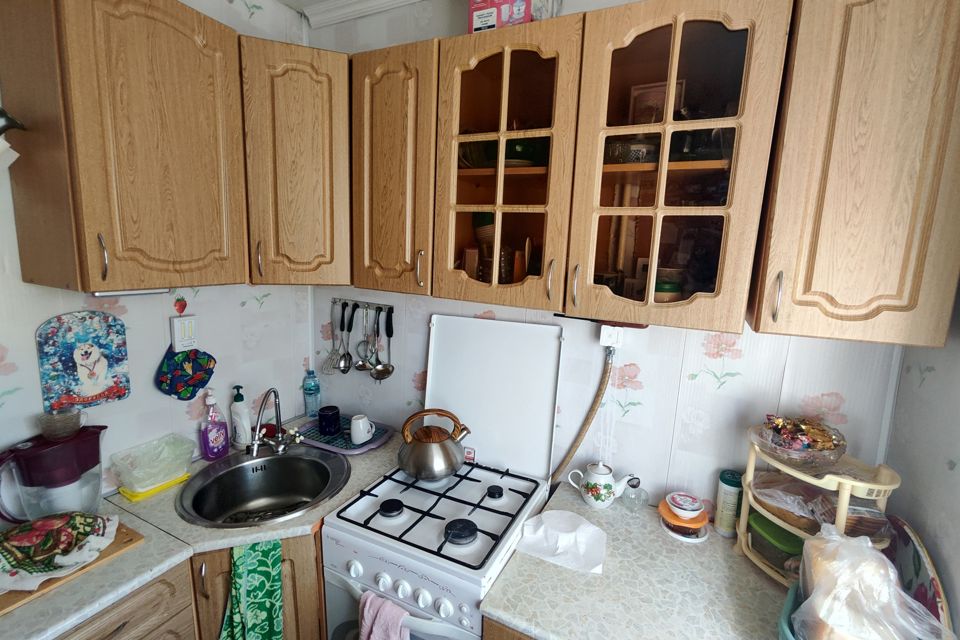 Продаётся 3-комнатная квартира, 56.8 м²