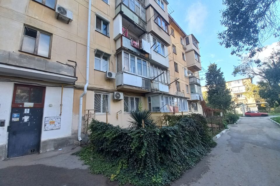 Продаётся 2-комнатная квартира, 45.6 м²
