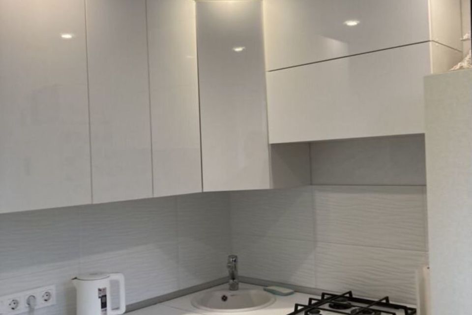 Продаётся 3-комнатная квартира, 57.4 м²