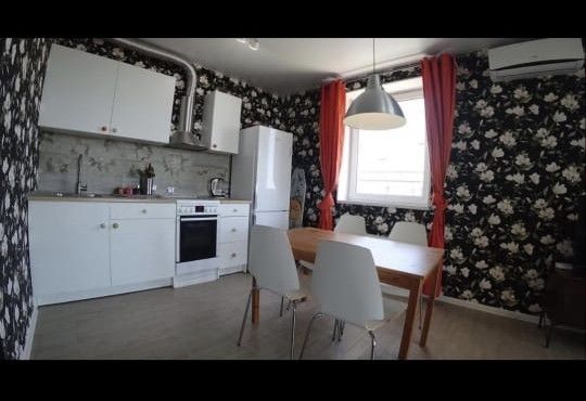 Продаётся 1-комнатная квартира, 45 м²