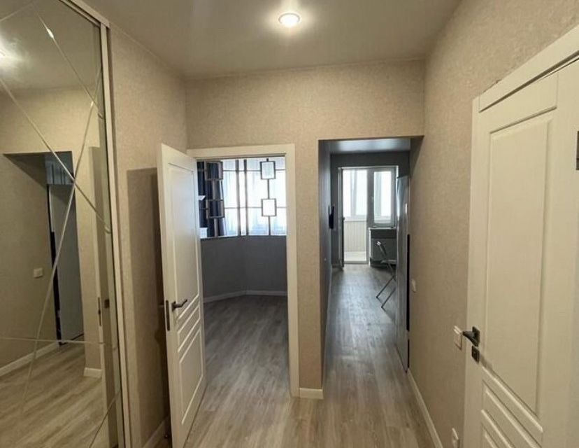 Продаётся 1-комнатная квартира, 42 м²