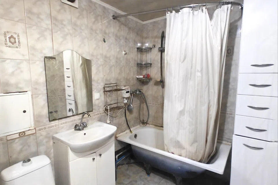 Продаётся 3-комнатная квартира, 54 м²