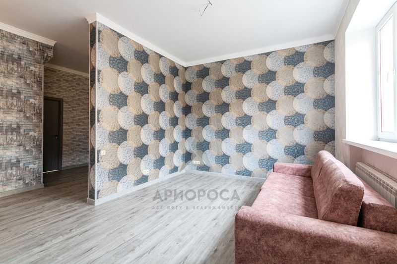 Продаётся 3-комнатная квартира, 68.3 м²