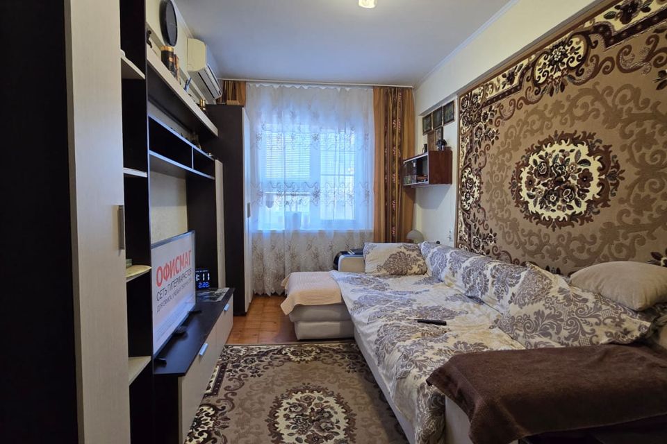 Продаётся 3-комнатная квартира, 60 м²