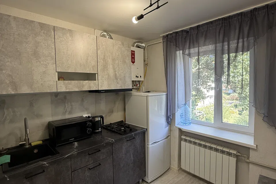 Продаётся 3-комнатная квартира, 46 м²