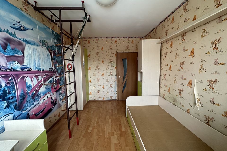 Продаётся 4-комнатная квартира, 79 м²