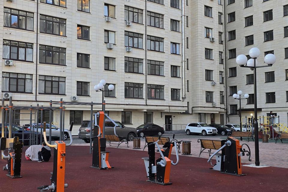 Продаётся 3-комнатная квартира, 112 м²