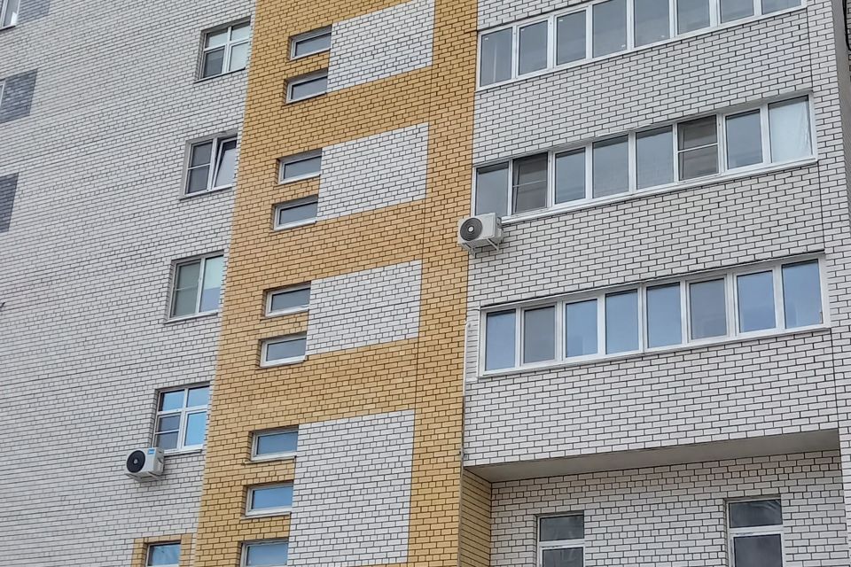 Продаётся 2-комнатная квартира, 77.4 м²