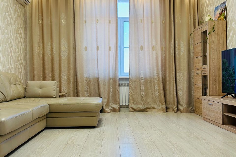 Продаётся 2-комнатная квартира, 76.7 м²