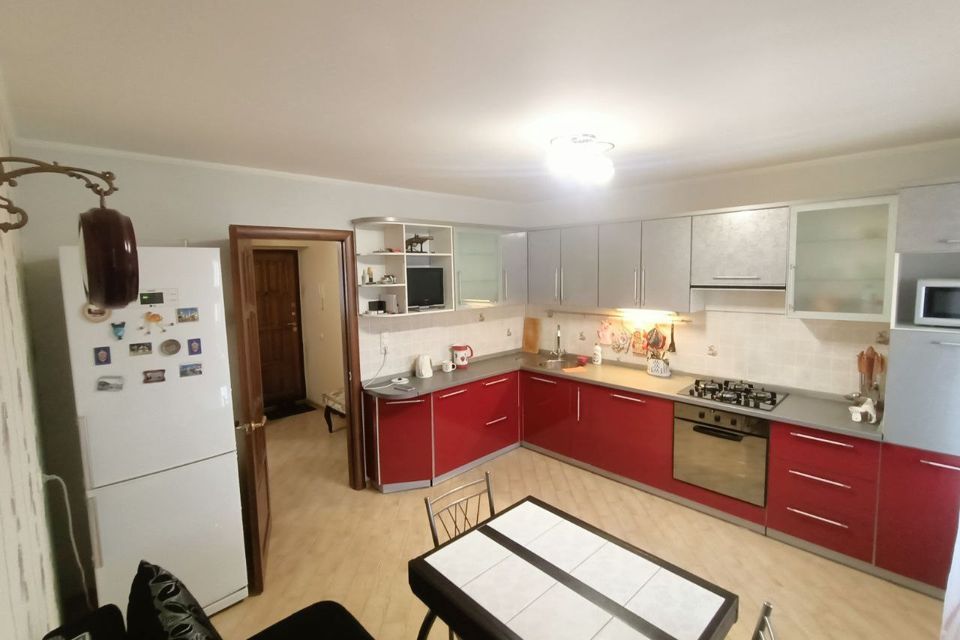 Продаётся 2-комнатная квартира, 75 м²