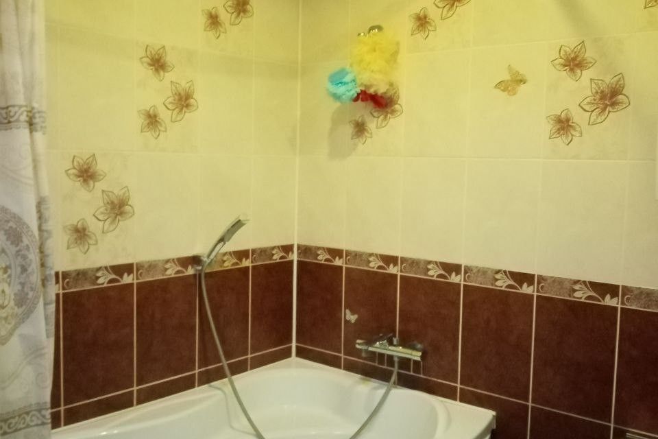 Продаётся 3-комнатная квартира, 63.5 м²