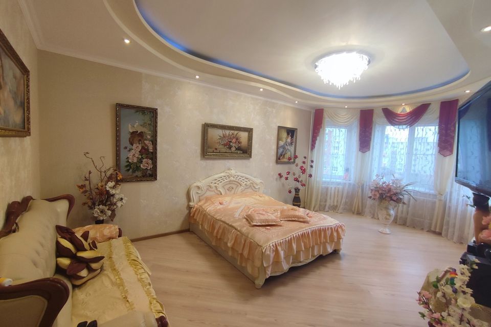 Продаётся 1-комнатная квартира, 57.5 м²