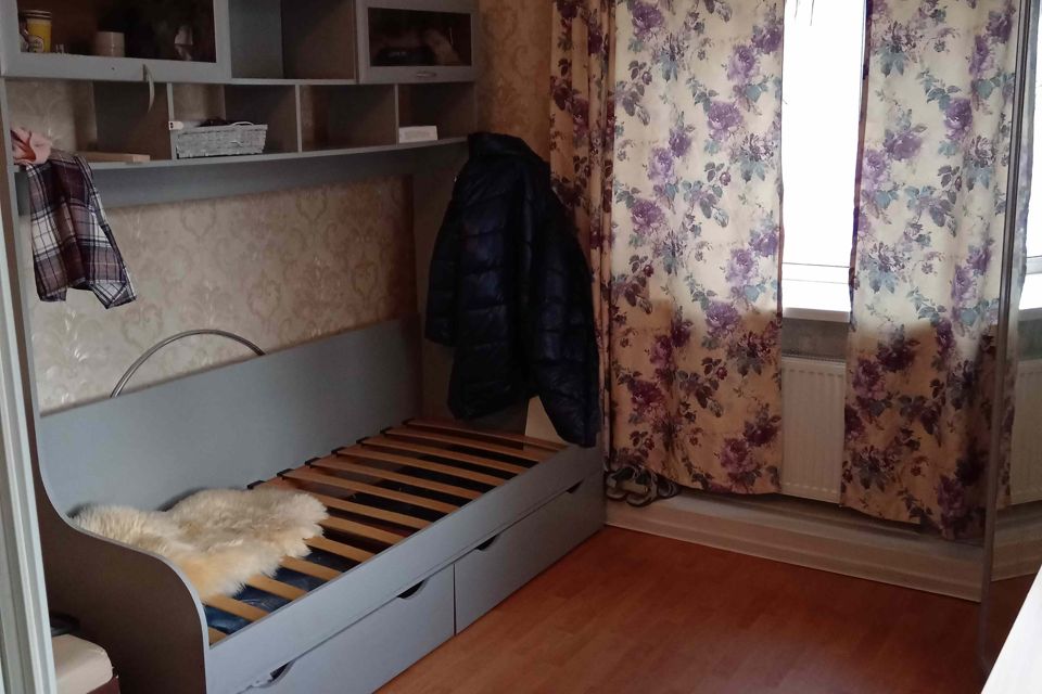 Сдаётся 3 комнаты в 3-комн. квартире, 15 м²
