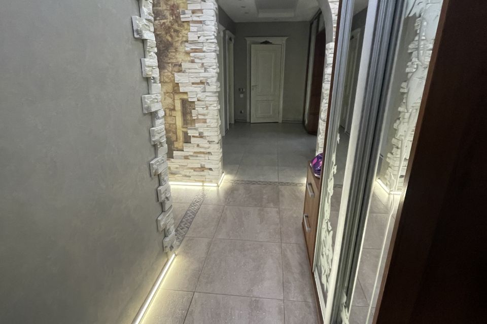 Продаётся 3-комнатная квартира, 99.2 м²