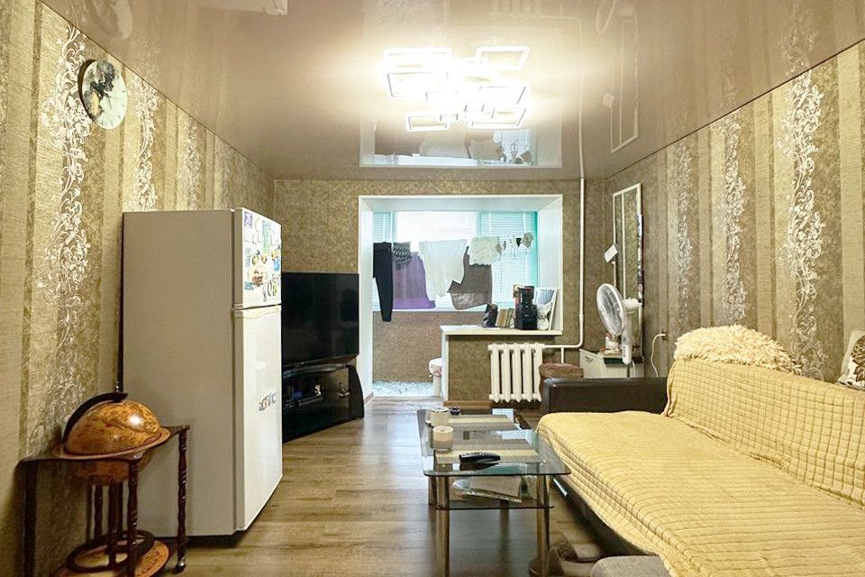 Продаётся 4-комнатная квартира, 73.8 м²