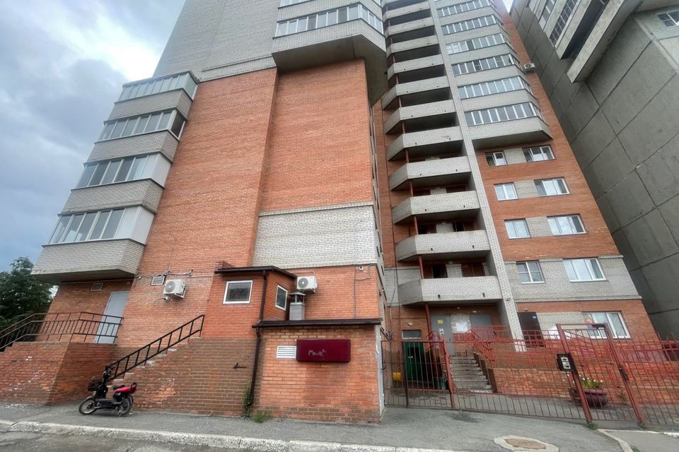 Продаётся 1-комнатная квартира, 38.6 м²