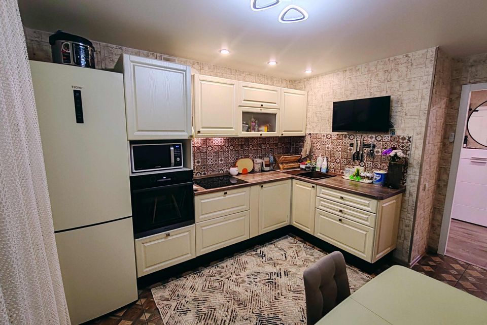 Продаётся 2-комнатная квартира, 59 м²