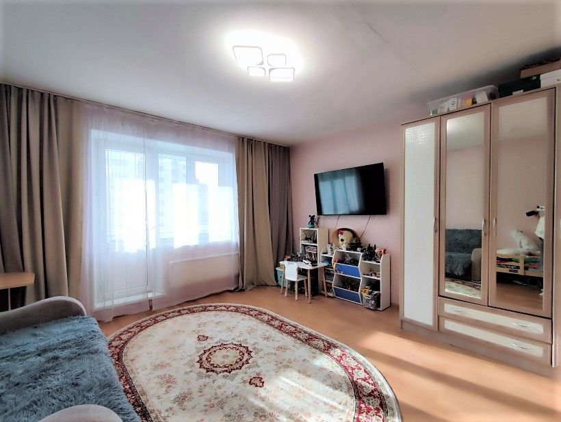 Продаётся 1-комнатная квартира, 40.6 м²