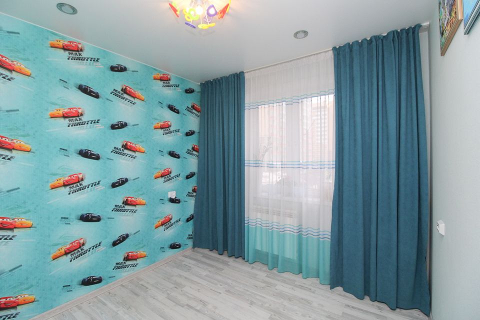 Продаётся 3-комнатная квартира, 69.4 м²