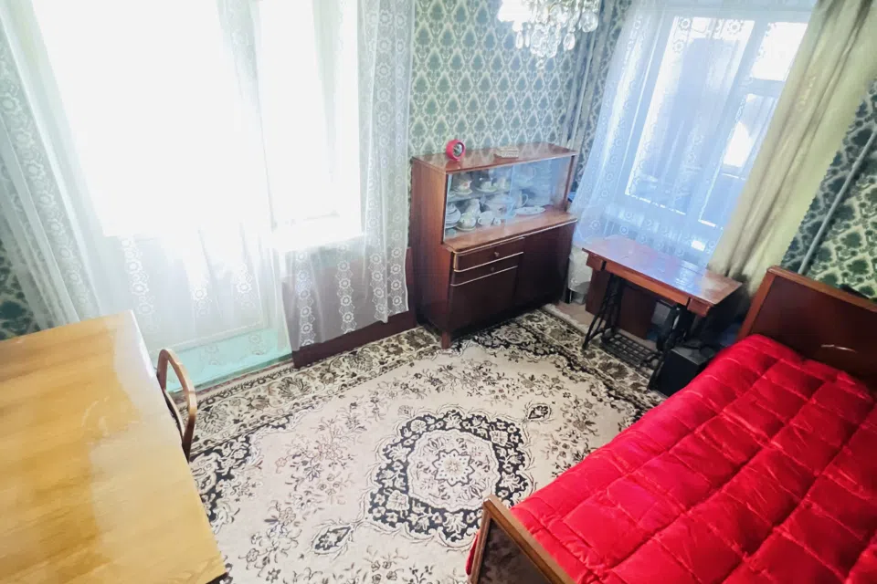 Продаётся 4-комнатная квартира, 79 м²