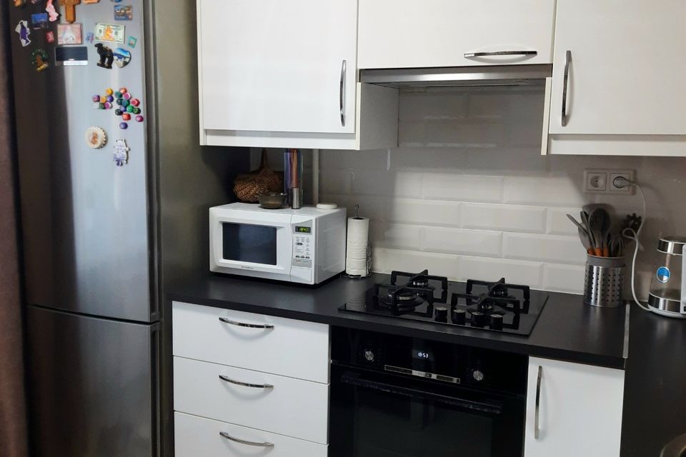 Продаётся 3-комнатная квартира, 62.2 м²