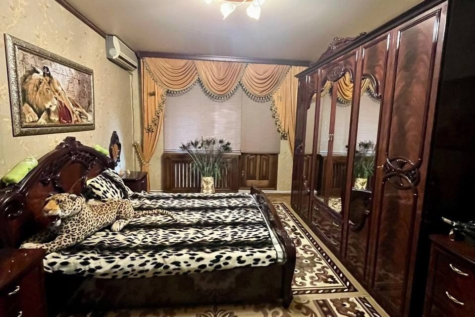 Продаётся 4-комнатная квартира, 114 м²