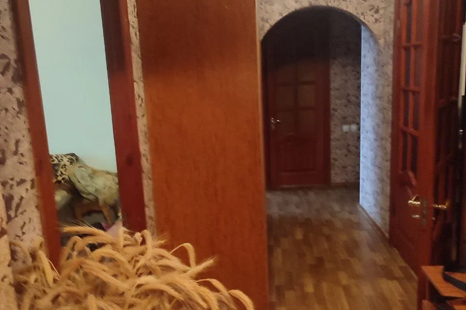 Продаётся 4-комнатная квартира, 80 м²