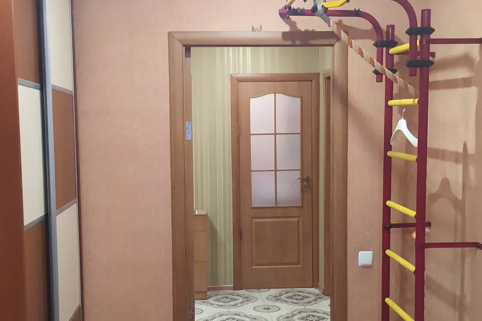 Продаётся 3-комнатная квартира, 63.7 м²