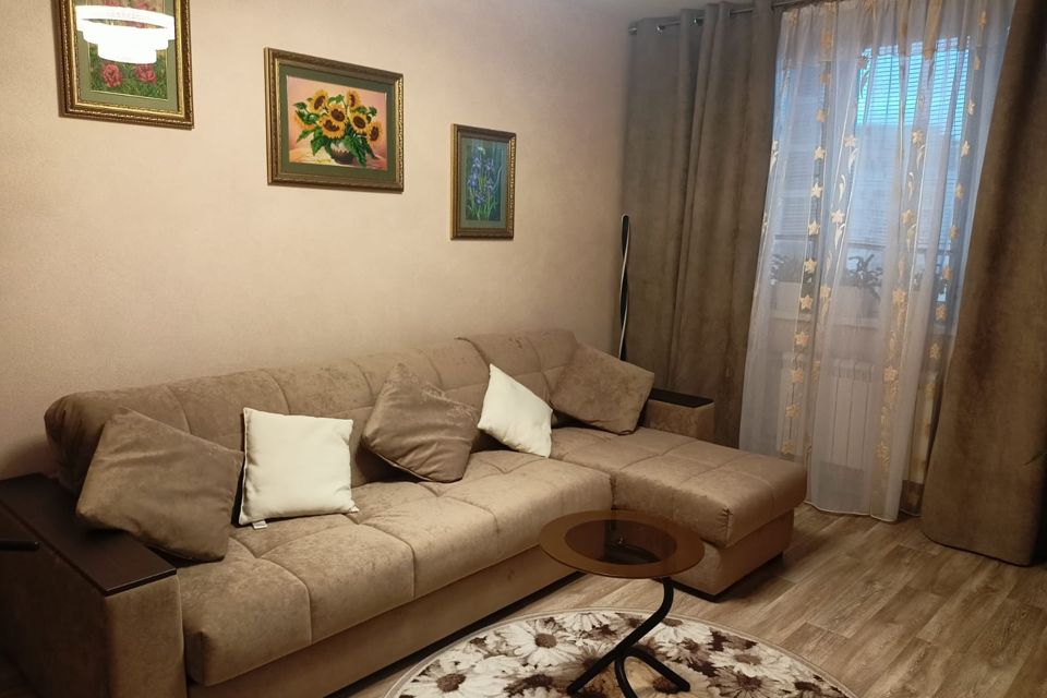 Продаётся 2-комнатная квартира, 55.9 м²