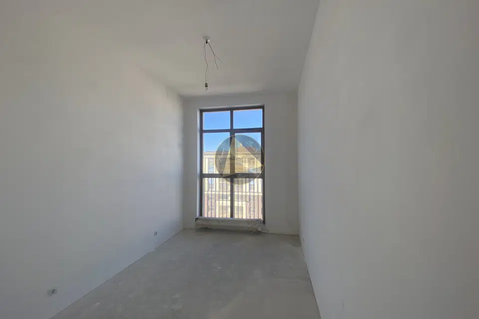 Продаётся 1-комнатная квартира, 54 м²
