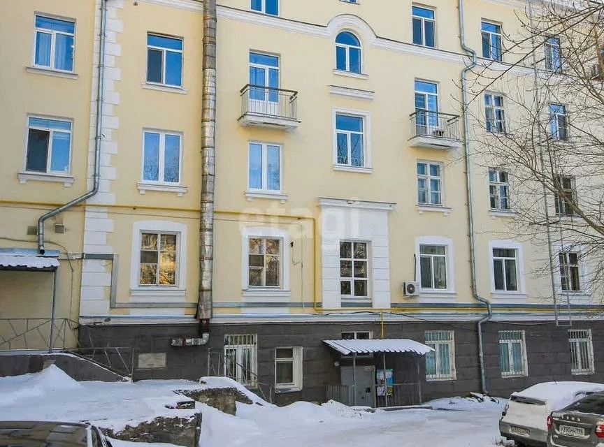 Продаётся 2-комнатная квартира, 53.8 м²