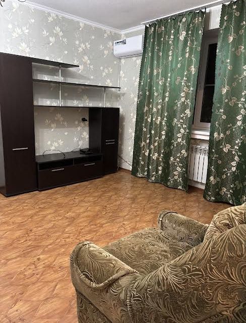 Продаётся 1-комнатная квартира, 37 м²