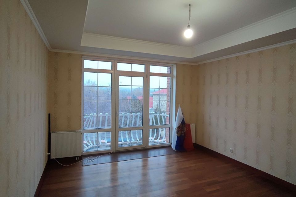 Продаётся 2-этажный дом, 278 м²