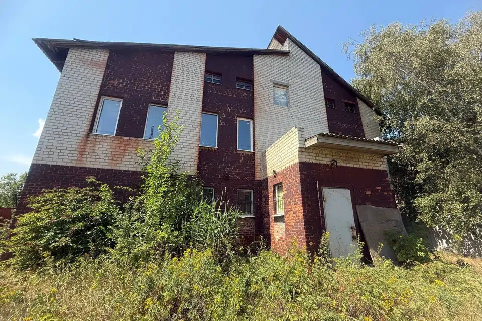 Продаётся 2-этажный дом, 511 м²