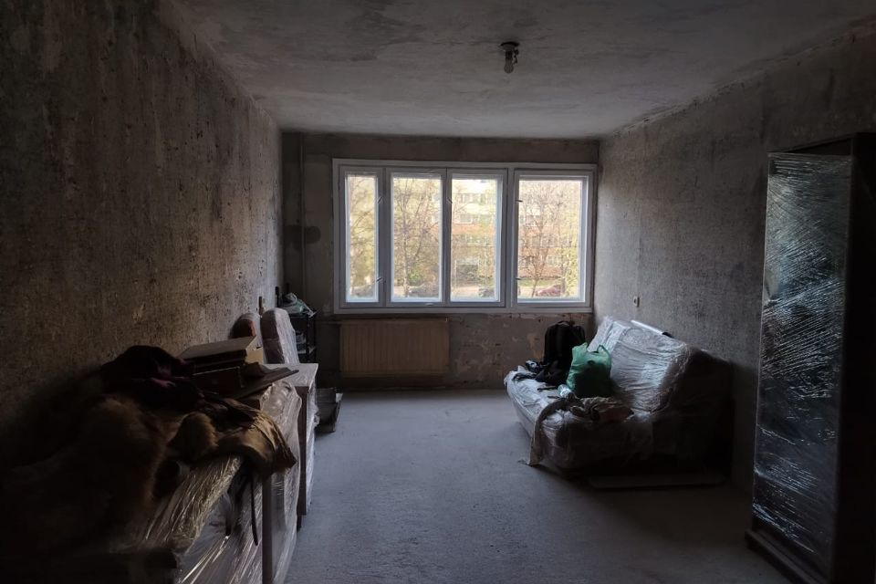 Продаётся 2 комнаты в 3-комн. квартире, 31.4 м²