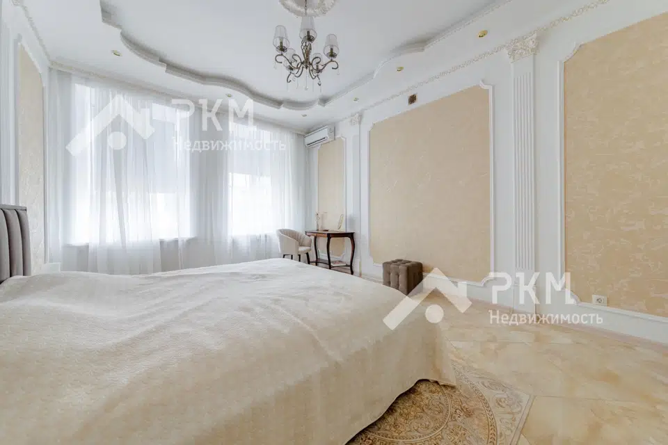 Продаётся 3-комнатная квартира, 108.1 м²